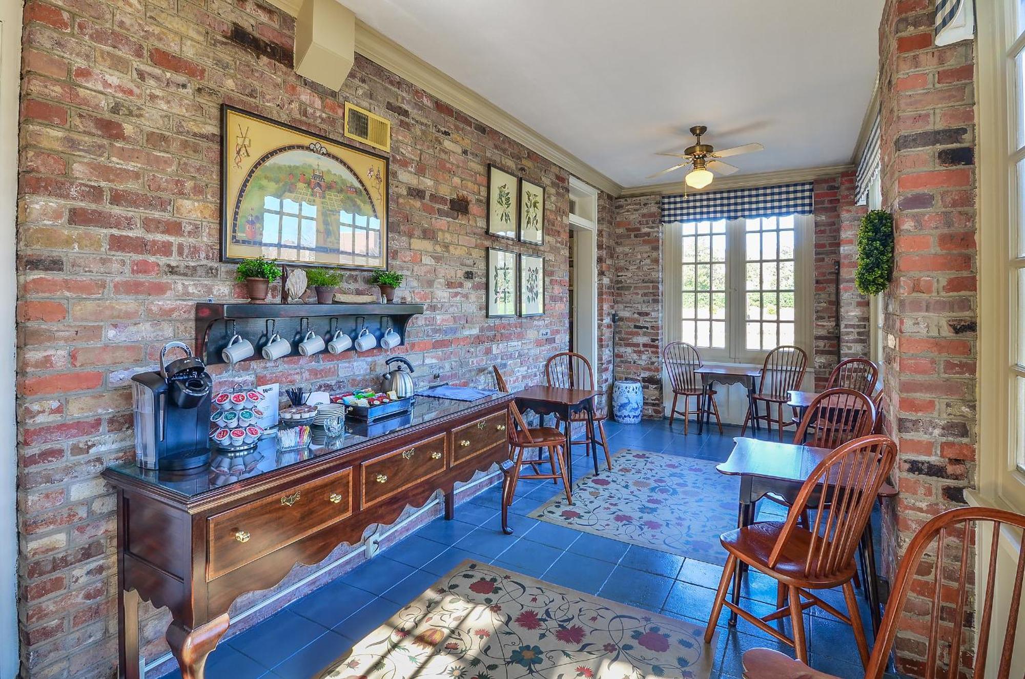 Cedars Of Williamsburg Bed & Breakfast Exterior photo