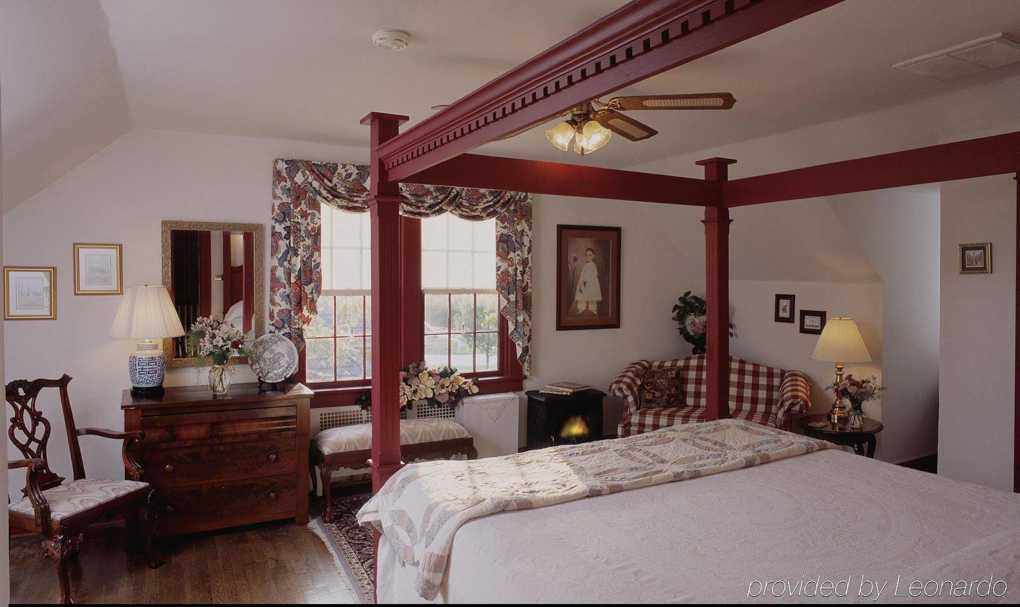 Cedars Of Williamsburg Bed & Breakfast Exterior photo
